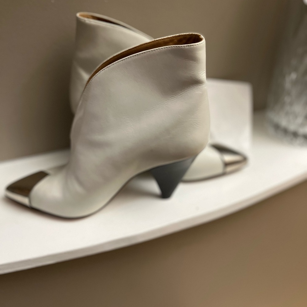 Isabel Marant Adsie Pointed cap toe Bootie - Picture 5 of 13